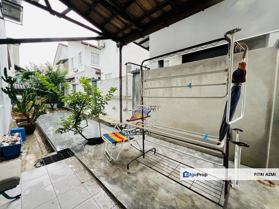 FACING OPEN 2.5 STOREY SEMI-D SAUJANA VILLA KAJANG, Selangor, Kajang