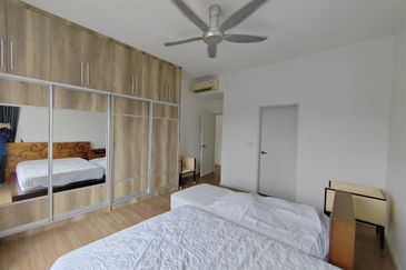 Parkfield Residences, Tropicana Heights