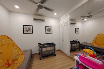 Parkfield Residences, Tropicana Heights