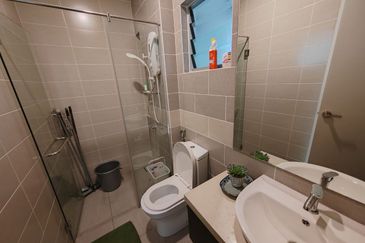 Parkfield Residences, Tropicana Heights