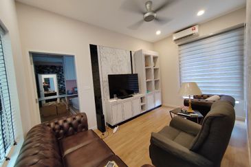 Parkfield Residences, Tropicana Heights