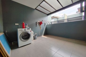 Parkfield Residences, Tropicana Heights