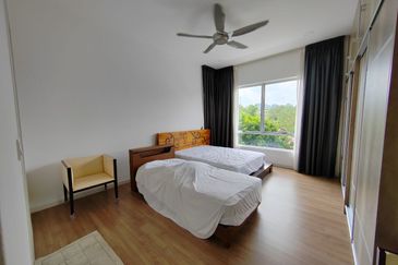 Parkfield Residences, Tropicana Heights