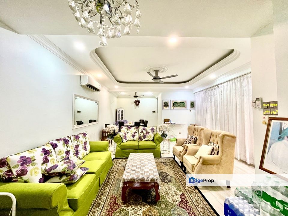 RENOVATED & EXTENDED DOUBLE STOREY TERRACE SEKSYEN 8 BANDAR BARU BANGI, Selangor, Bangi