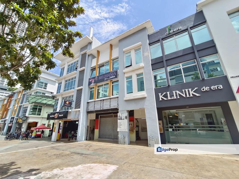 Double Storey Shop Atmosphere Seri Kembangan walk to MRT Putra Permai, near LDP, Selangor, Seri Kembangan