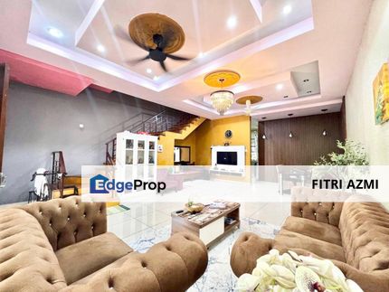 SPACIOUS & RENOVATED DOUBLE STOREY TERRACE, TAMAN PUNCAK SAUJANA KAJANG, Selangor, Kajang