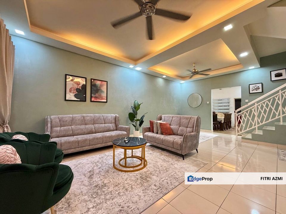 BEAUTIFUL ID & RENOVATED DOUBLE STOREY TERRACE TAMAN PUNCAK SAUJANA KAJANG, Selangor, Kajang