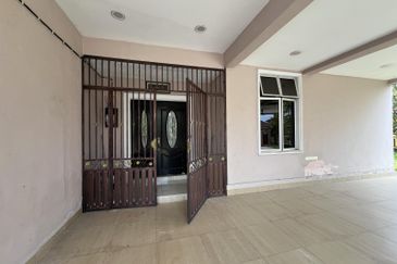 Desa Pinggiran Putra