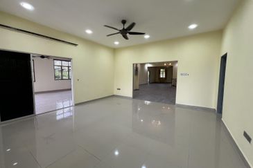 Desa Pinggiran Putra