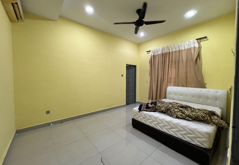 Desa Pinggiran Putra