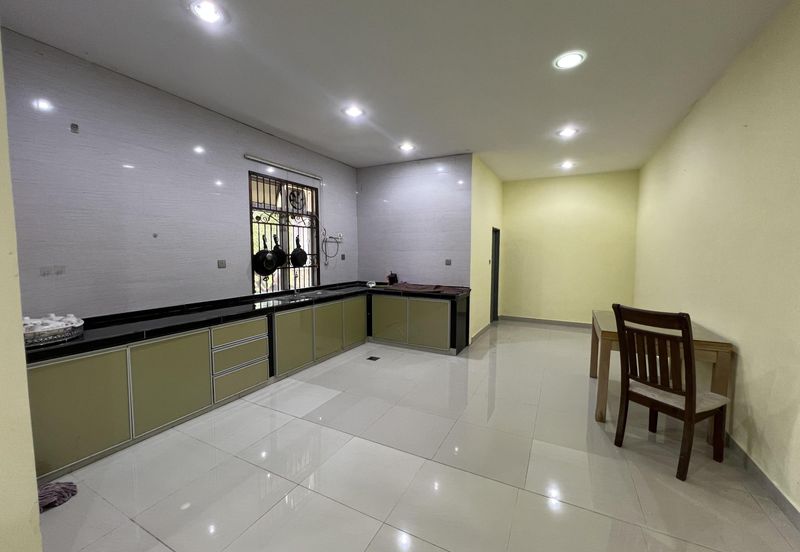 Desa Pinggiran Putra