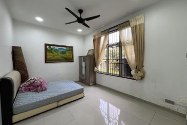 Desa Pinggiran Putra