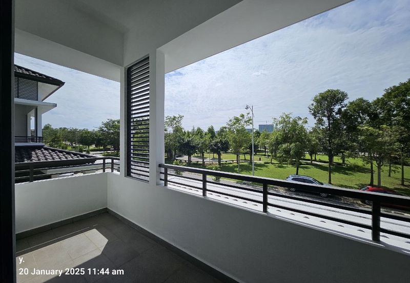 Tenderfields @ Eco Majestic