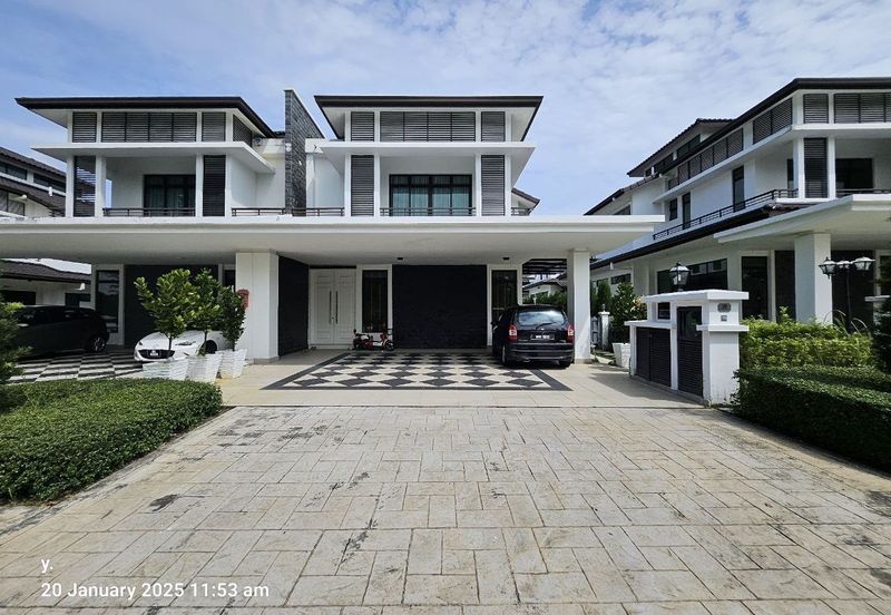 Tenderfields @ Eco Majestic