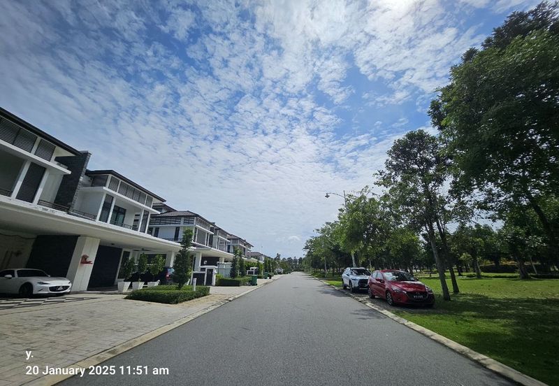 Tenderfields @ Eco Majestic