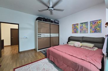 ATHIRA, Bandar Bukit Raja