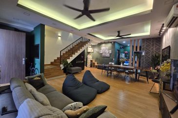 ATHIRA, Bandar Bukit Raja