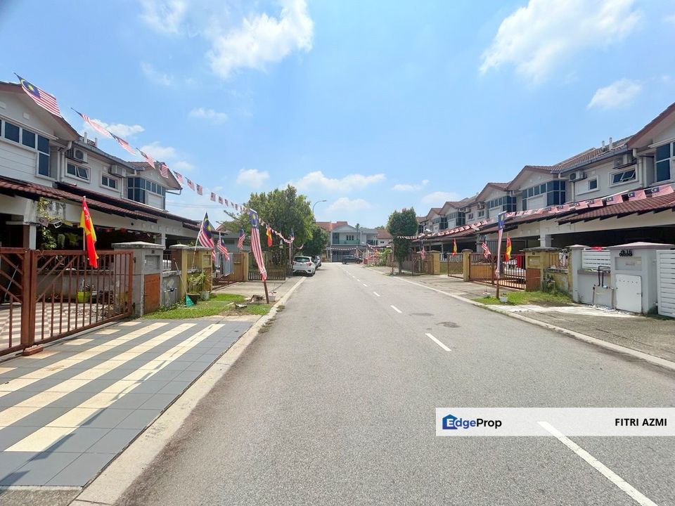 TAMAN SUTERA 3, KAJANG DOUBLE STOREY TERRACE HOUSE | EXTENDED & REFURBISHED UNIT, Selangor, Kajang