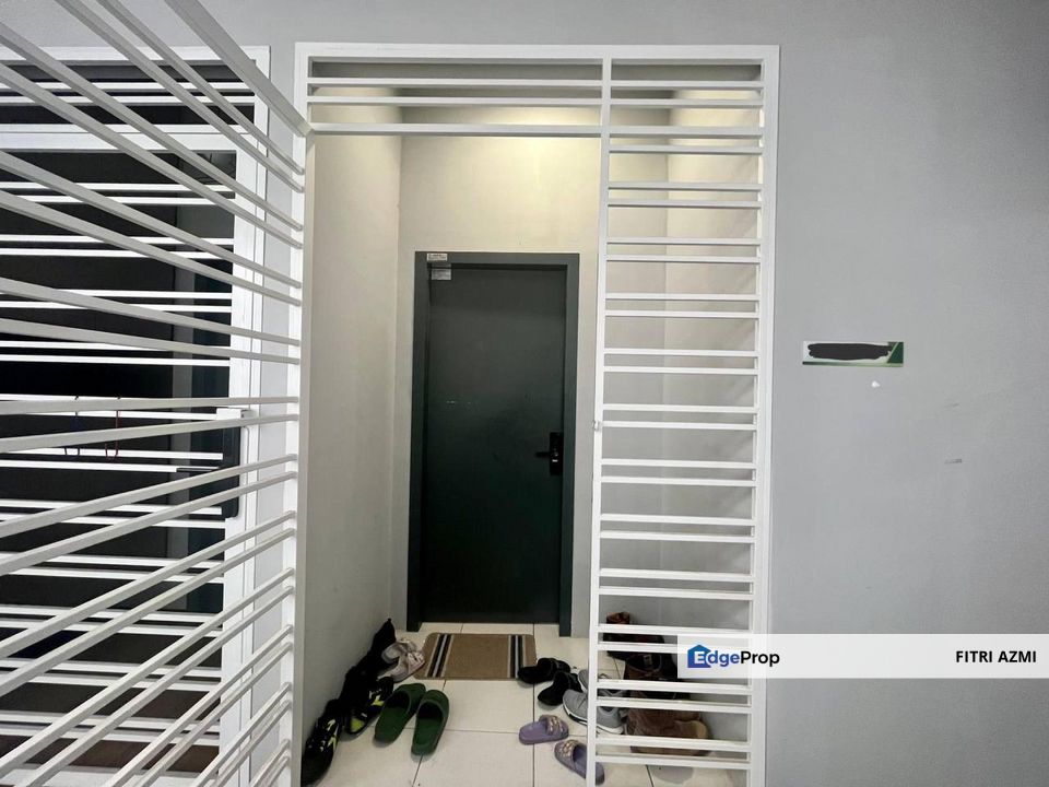 FULLY FURNISHED FACING SWIMMING POOL @ KITA IMPIAN CYBERSOUTH FOR RENT, Selangor, Dengkil