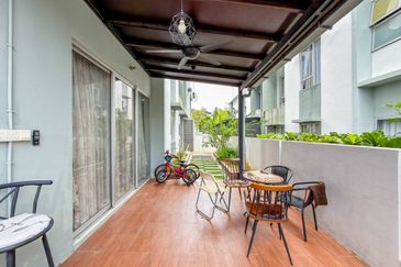 Parkfield Residences, Tropicana Heights