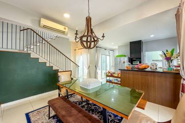 Parkfield Residences, Tropicana Heights