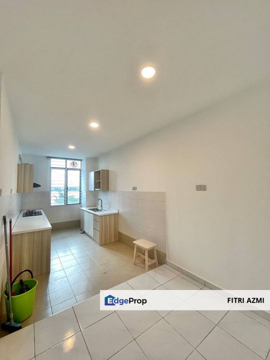 TAMAN TASIK PRIMA, PUCHONG | 2.5 STOREY TOWNHOUSE UPPER UNIT LAKE VIEW TOWNVILLA | FULLY FURNISHED , Selangor, Puchong