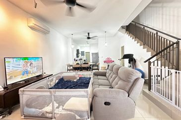 Setia Warisan Tropika (Belladonna)