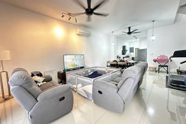 Setia Warisan Tropika (Belladonna)