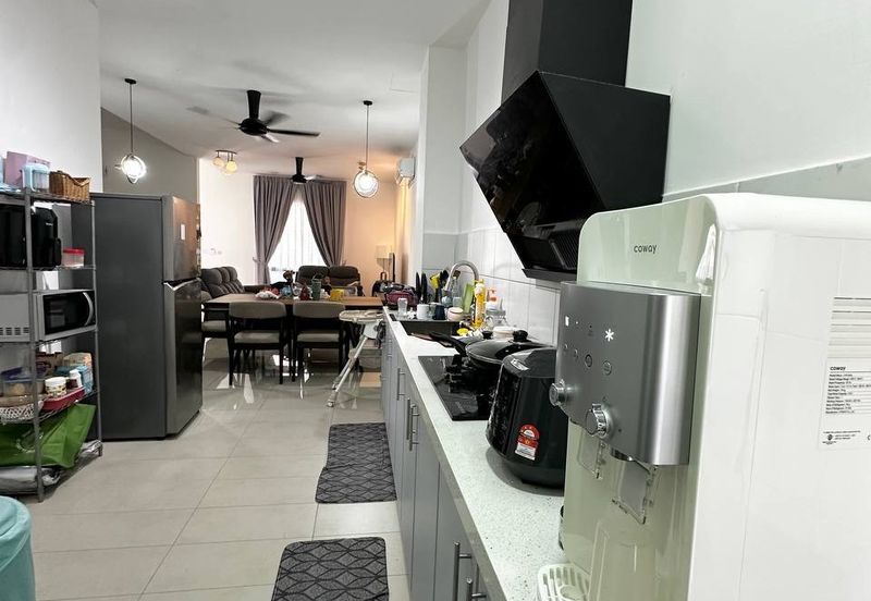 Setia Warisan Tropika (Belladonna)