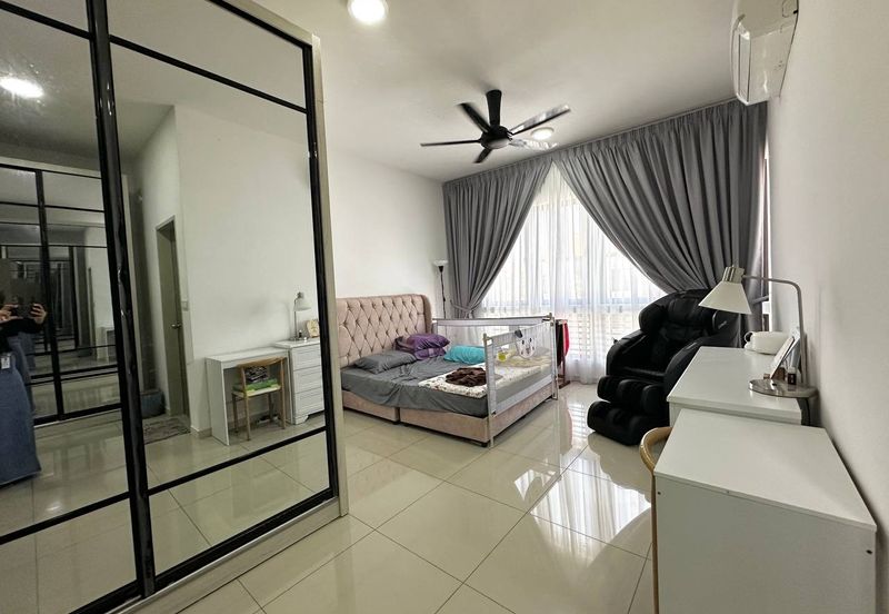 Setia Warisan Tropika (Belladonna)