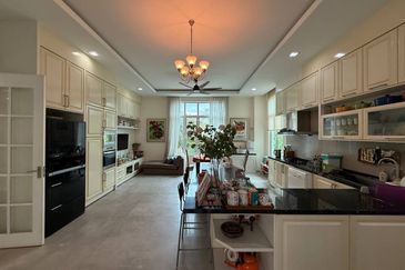 Impian Golf & Country Club