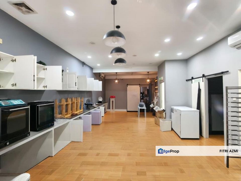 BANDAR SAUJANA PUTRA VILLAGE | 2 STOREY SHOPLOT | PRIME LOCATION | FULLY TENANTED , Selangor, Jenjarom