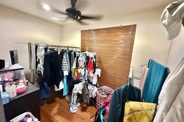 Taman Pinggiran Putra