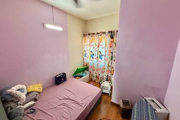 Taman Pinggiran Putra