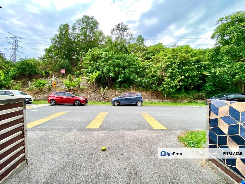 TAMAN IMPIAN PUTRA KAJANG | TERES 2 TINGKAT | FACING OPEN, RENOVATED, SURAU JALAN KAKI, Selangor, Kajang