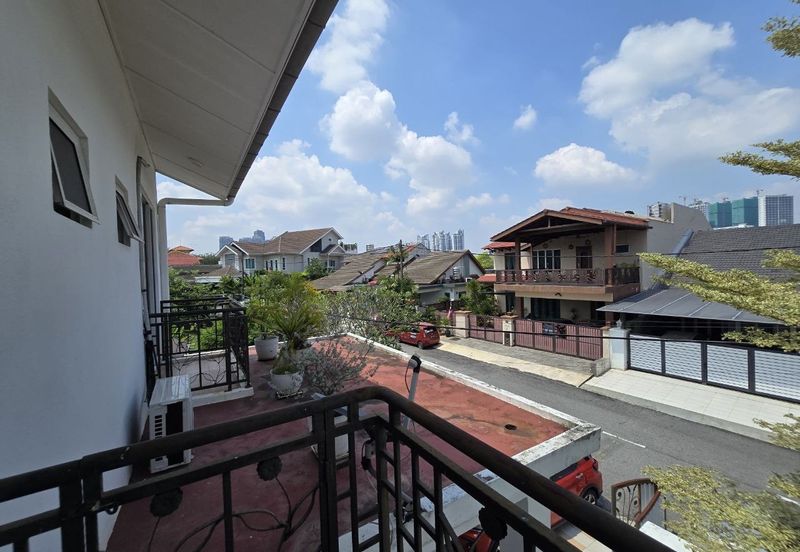 Taman Desa Keramat AU2