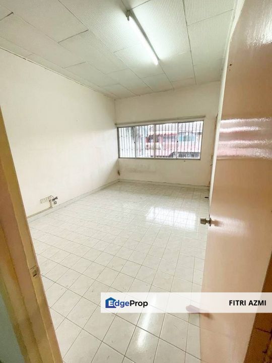 TAMAN SRI JELOK KAJANG,SELANGOR | DOUBLE STOREY TERRACE | HOT UNIT | RENOVATED UNIT, Selangor, Kajang