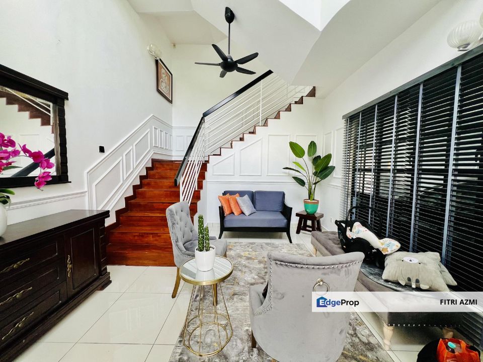 SAUJANA VILLA KAJANG | 2.5 STOREY SEM-D | FREEHOLD | FULLY RENOVATED , Selangor, Kajang