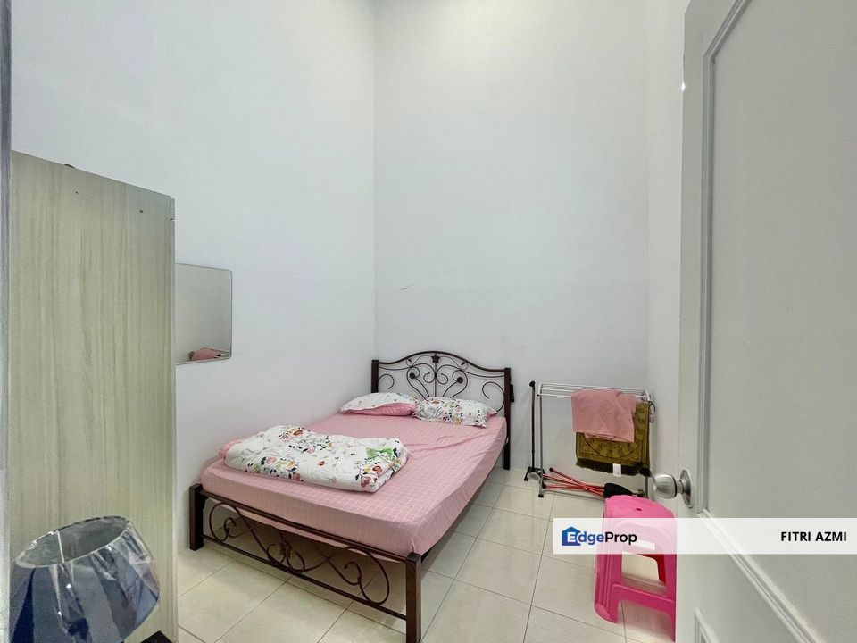 SEKSYEN 29 KG LOMBONG, SHAH ALAM | SINGLE STOREY SEMI-D | GOOD CONDITION | LOFT FEATURES , Selangor, Shah Alam
