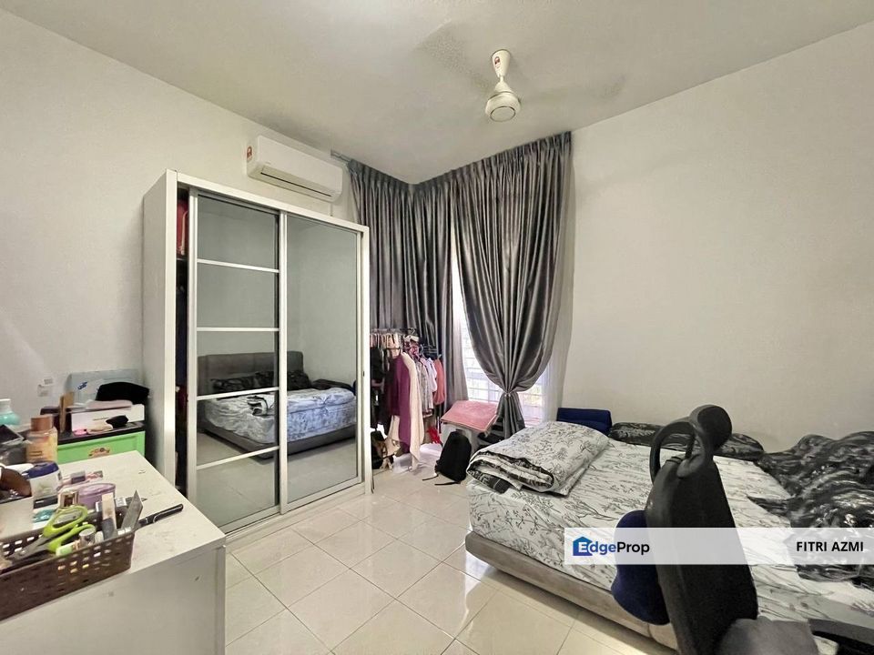 SEKSYEN 29 KG LOMBONG, SHAH ALAM | SINGLE STOREY SEMI-D | GOOD CONDITION | LOFT FEATURES , Selangor, Shah Alam