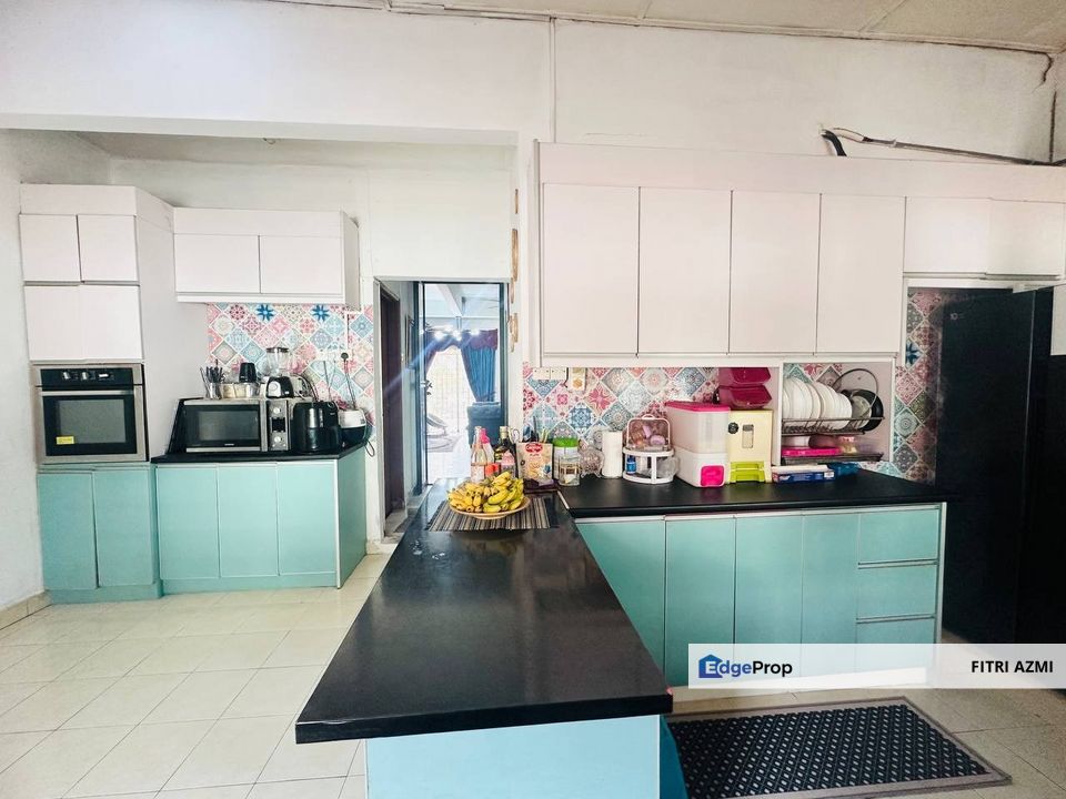 TAMAN SRI KENARI, KAJANG | DOUBLE STOREY TERRACE | RENOVATED UNIT | NEAR SURAU & SHOPLOT, Selangor, Kajang