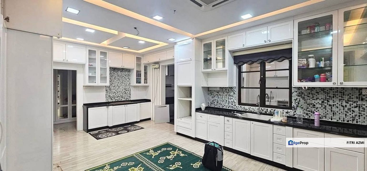 COUNTRY HEIGHTS @ KAJANG | 2 STOREY BUNGALOW HOUSE | EXCLUSIVE AREA HUGE | FREEHOLD, Selangor, Country Heights