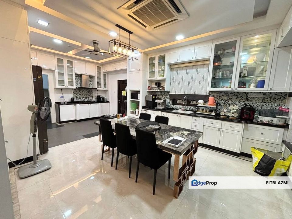 COUNTRY HEIGHTS @ KAJANG | 2 STOREY BUNGALOW HOUSE | EXCLUSIVE AREA HUGE | FREEHOLD, Selangor, Country Heights