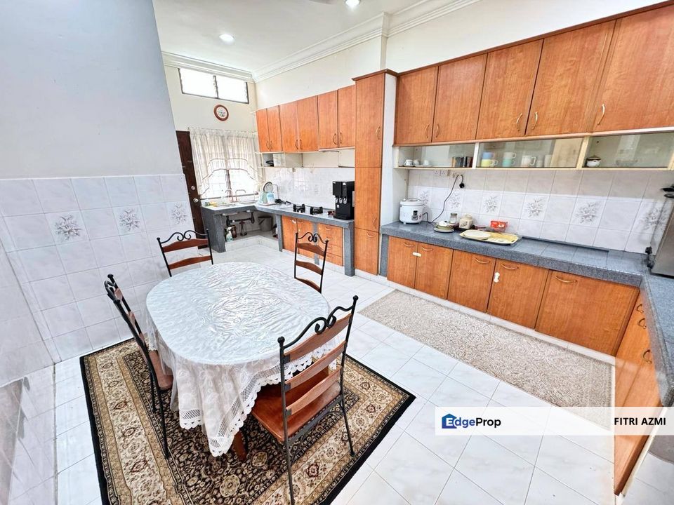 SEKSYEN 1 @ BANGI SELANGOR | 2 STOREY HOUSE | FULLY RENOVATED | NEAR SURAU & SCHOOL , Selangor, Bangi