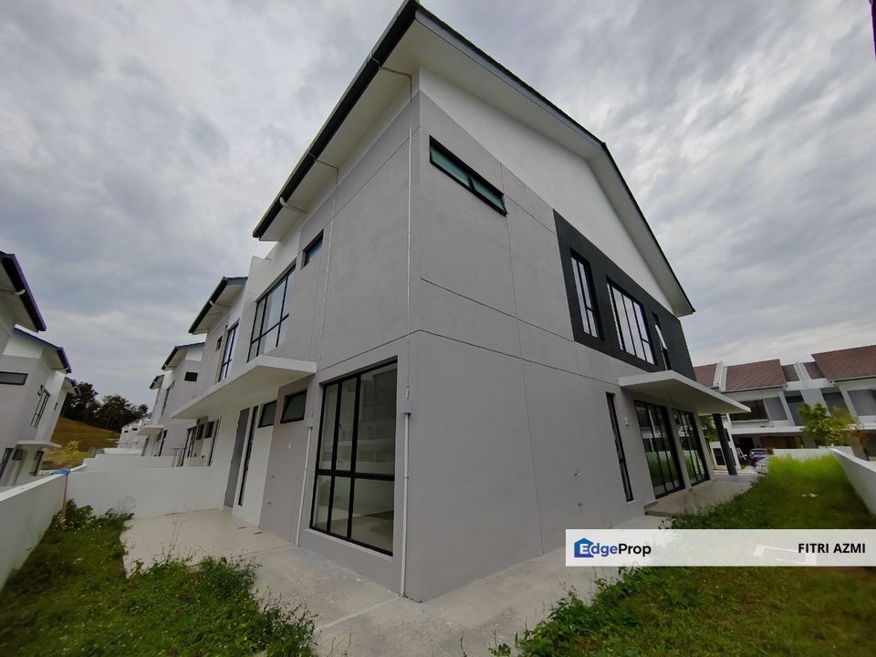 DECCA LAMBAIAN DUA @ KAJANG | SEMI-D DOUBLE STOREY | FREEHOLD | 24HRS SECURITY, Selangor, Bangi