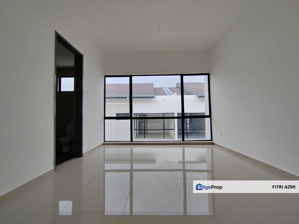 DECCA LAMBAIAN DUA @ KAJANG | SEMI-D DOUBLE STOREY | FREEHOLD | 24HRS SECURITY, Selangor, Bangi