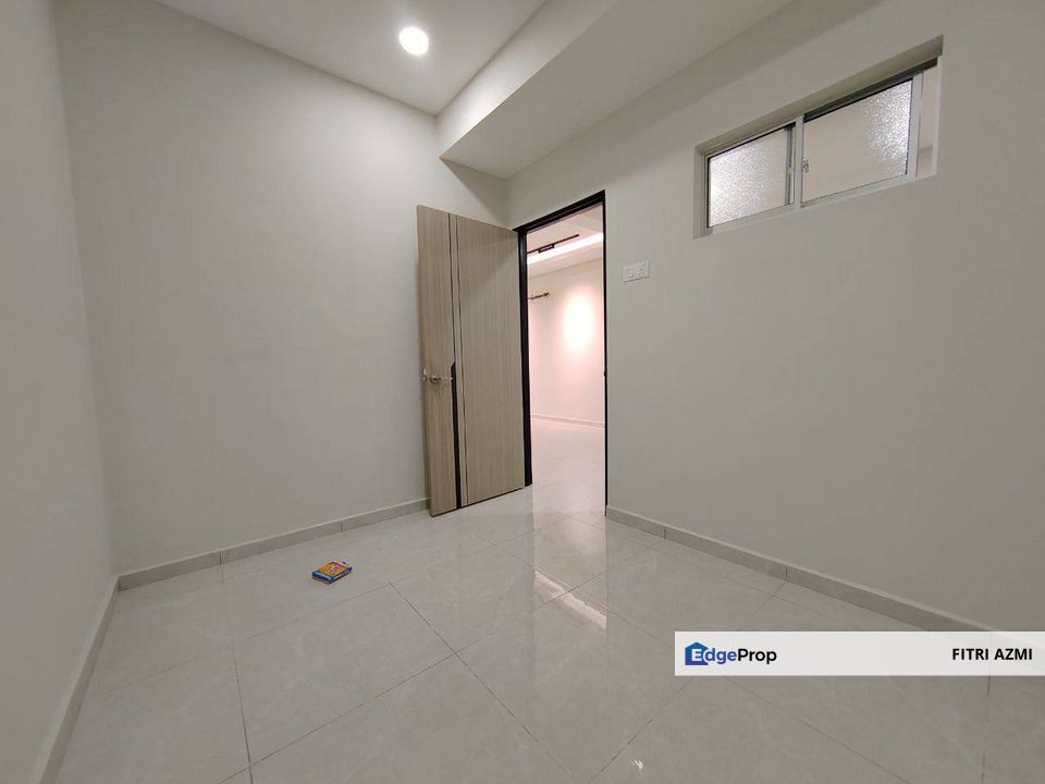 TAMAN PUCHONG UTAMA 10 @ PUCHONG | DOUBLE STOREY TERACCE | FACING OPEN | REFURBISHED & EXTEND, Selangor, Puchong