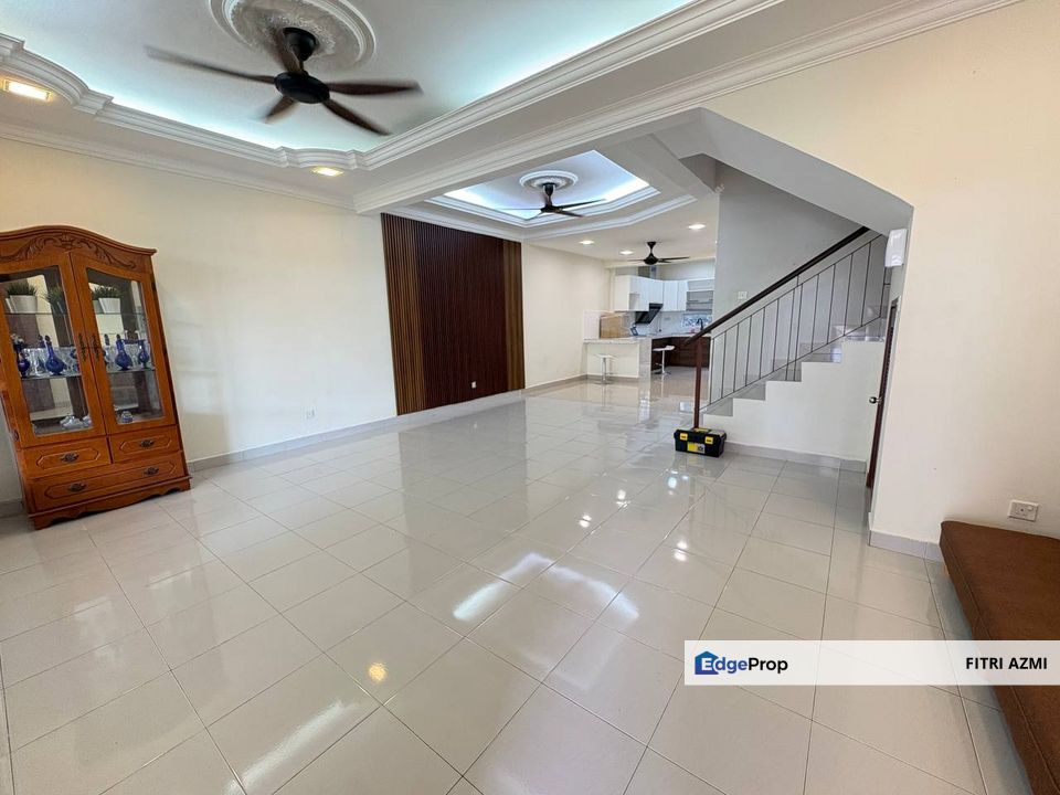 TAMAN PELANGI SEMENYIH 2 | DOUBLE STOREY TERRACE | FREEHOLD | RENOVATED & EXTENDED, Selangor, Semenyih