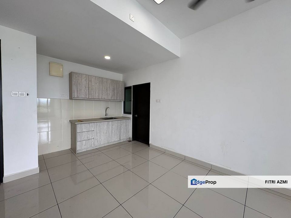KIARA PLAZA SERVICE RESINDENCE @ SEMENYIH | FREEHOLD | GREAT VALUE UNIT , Selangor, Semenyih