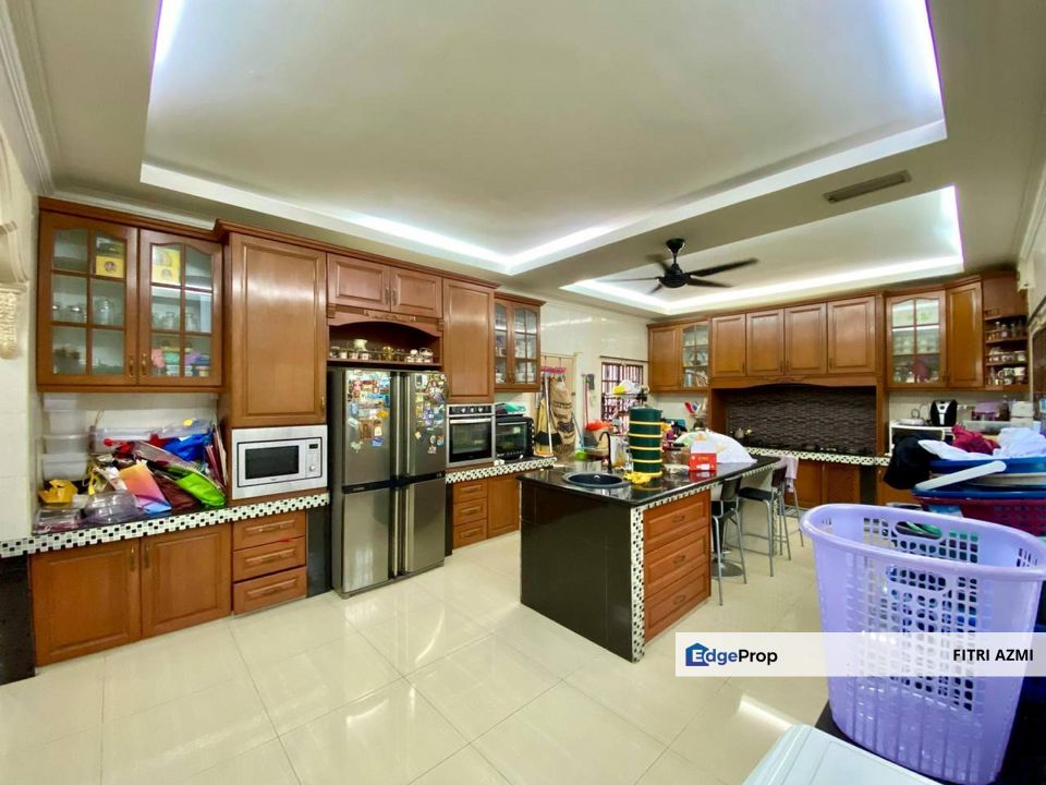 TAMAN TAMING MAJU @ CHERAS JAYA | DOUBLE STOREY SEMI-D | RENOVATED & EXTENDED | HUGE KITCHEN AREA | GATED & GUARDED , Selangor, Cheras South